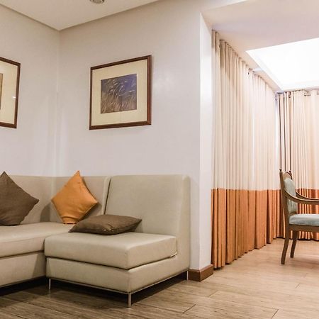 La Fiesta Hotel Iloilo Eksteriør bilde