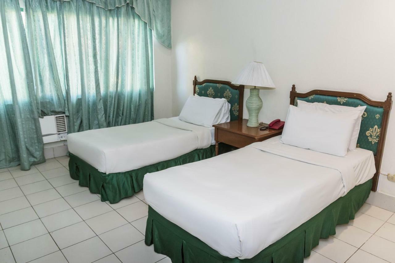 La Fiesta Hotel Iloilo Eksteriør bilde